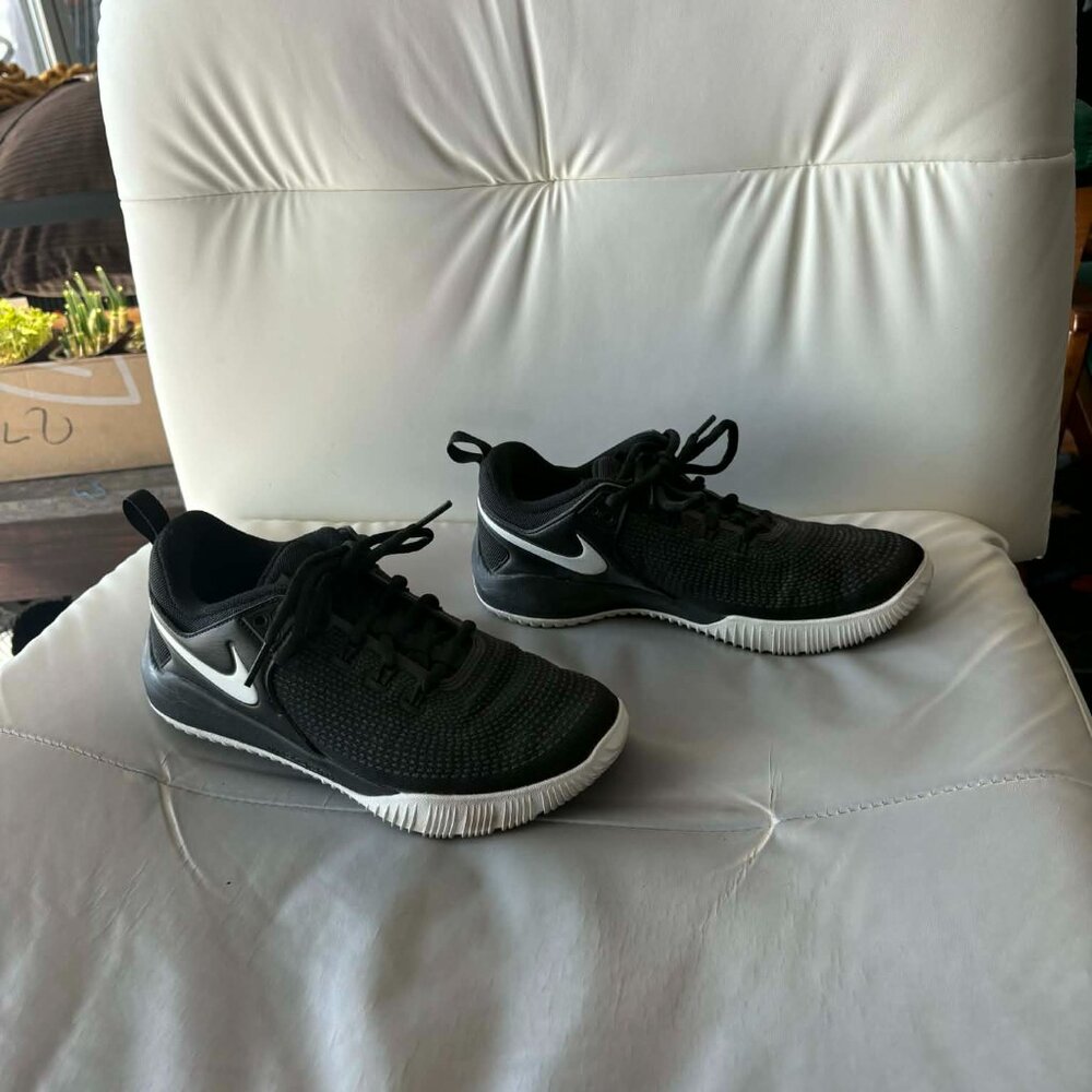 Nike Women's Zoom HyperAce 2 Volleyball Shoes, 7.5
